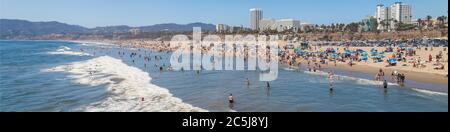 Las Angeles, Californie - 9 septembre 2019 : matin d'été à Santa Monica Beach, Los Angeles, États-Unis. Banque D'Images