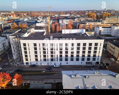 Joensuu, Finlande - 15 octobre 2018 : vue aérienne des nouveaux appartements pour étudiants. Banque D'Images