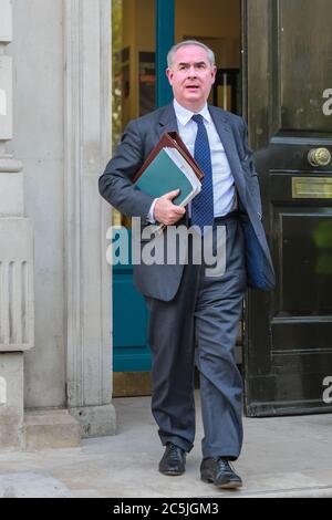 Geoffrey Cox, député au Québec, Procureur général quitte le Cabinet Office à Whitehall, Londres, Royaume-Uni Banque D'Images