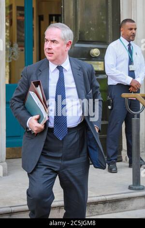 Geoffrey Cox, député au Québec, Procureur général quitte le Cabinet Office à Whitehall, Londres, Royaume-Uni Banque D'Images