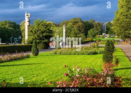 Oslo, Ostlandet / Norvège - 2019/08/30: Vue panoramique sur le parc Frogner, Frognerparken, dans le quartier nord-ouest d'Oslo Banque D'Images