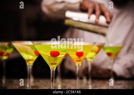 Martini aux pommes servi lors d'un événement Banque D'Images