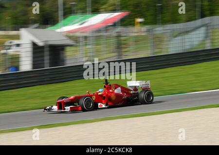 MUGELLO, Italie 2012 : Fernando Alonso de Ferrari F1 Team à l'équipes de Formule 1 jours de test au circuit du Mugello en Italie. Banque D'Images