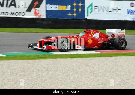 MUGELLO, Italie 2012 : Fernando Alonso de Ferrari F1 Team à l'équipes de Formule 1 jours de test au circuit du Mugello en Italie. Banque D'Images