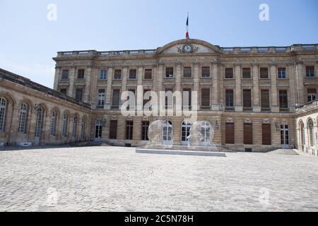 Bordeaux , Aquitaine / France - 11 19 2019 : Palais Rohan place Hôtel de ville de Bordeaux Banque D'Images