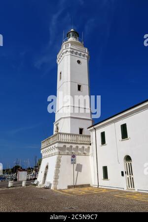 Dix-huitième siècle ancien phare à Rimini, Italie Banque D'Images