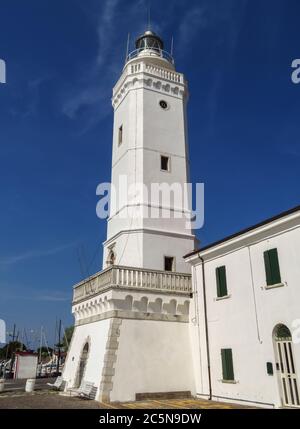 Dix-huitième siècle ancien phare à Rimini, Italie Banque D'Images