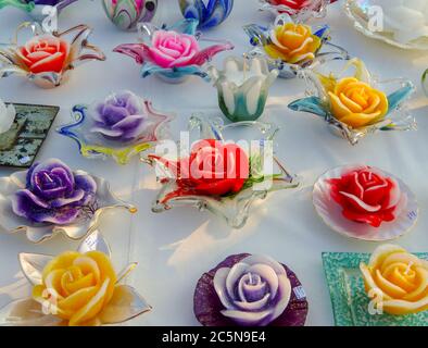 Bougies d'aromathérapie dans un marché, Rimini, Italie Banque D'Images