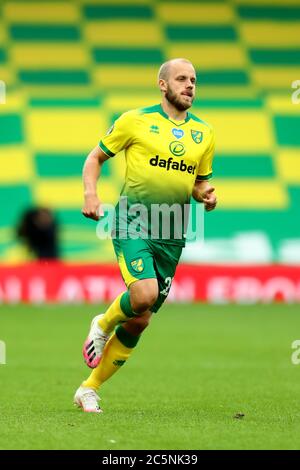 4 juillet 2020 ; Carrow Road, Norwich, Norfolk, Angleterre, football anglais de la première ligue, Norwich versus Brighton et Hove Albion ; Teemu Pukki de Norwich City Banque D'Images