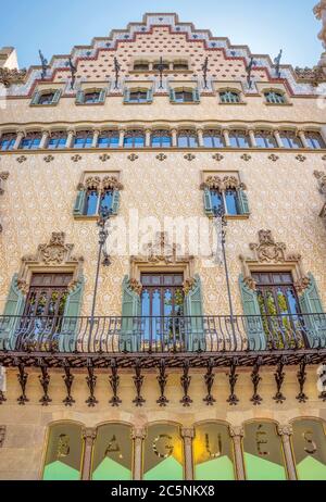 BARCELONE, ESPAGNE - 5 JUILLET 2016 : la façade de la Casa Amatller conçue par Josep Puig i Cadafalch Barcelone, Espagne - 5 juillet 2016 : la façade de la Th Banque D'Images