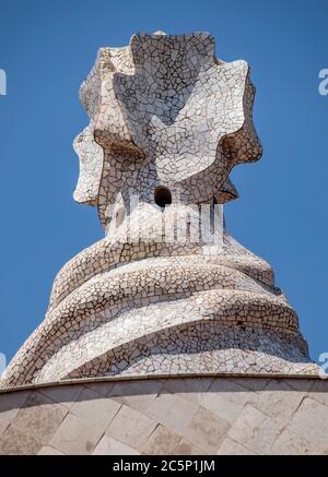 BARCELONE, ESPAGNE - 5 JUILLET 2016 : Détails de la Casa Mila, mieux connue sous le nom de la Pedrera. Ce célèbre bâtiment a été conçu par Antoni Gaudi, inclus Banque D'Images