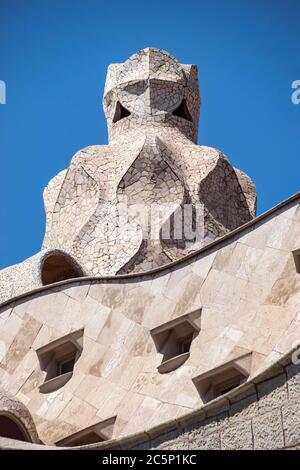 BARCELONE, ESPAGNE - 5 JUILLET 2016 : Détails de la Casa Mila, mieux connue sous le nom de la Pedrera. Ce célèbre bâtiment a été conçu par Antoni Gaudi, inclus Banque D'Images