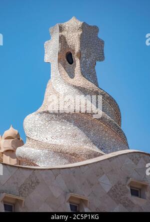 BARCELONE, ESPAGNE - 5 JUILLET 2016 : Détails de la Casa Mila, mieux connue sous le nom de la Pedrera. Ce célèbre bâtiment a été conçu par Antoni Gaudi, inclus Banque D'Images