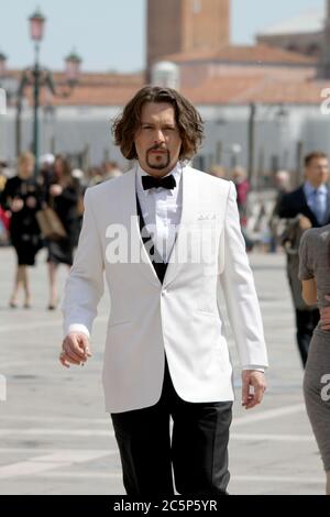 VENISE, ITALIE 13 MAI 2010: Johnny Depp pendant l'enregistrement du film "le Tourisme" sur la place Saint-Marc, Venise, Italie Banque D'Images