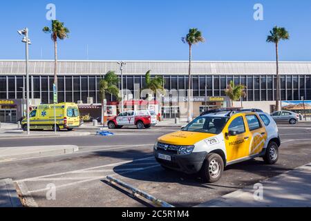 Aéroport de Tenerife Sud, terminal vide en raison des restrictions de voyage liées à l'épidémie de coronavirus Covid-19. Crise de l'industrie touristique en Espagne et aux îles Canaries Banque D'Images