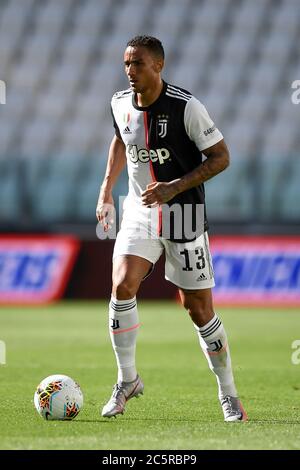 Turin, Italie. 04e juillet 2020. TURIN, ITALIE - 04 juillet 2020: Danilo de Juventus FC en action pendant la série UN match de football entre Juventus FC et Torino FC. (Photo de Nicolò Campo/Sipa USA) crédit: SIPA USA/Alay Live News Banque D'Images