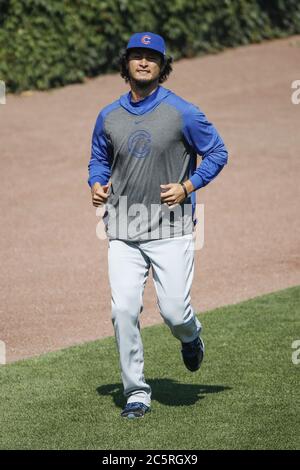 Chicago, États-Unis. 05e juillet 2020. Le pichet des Cubs de Chicago Yu Darvish se réchauffe pendant le camp d'entraînement de Wrigley Field le samedi 4 juillet 2020 à Chicago. La ligue majeure de baseball commence sa saison 2020 après la pandémie de COVID-19 qui a causé des mois de retards. Photo par Kamil Krzaczynski/UPI crédit: UPI/Alay Live News Banque D'Images