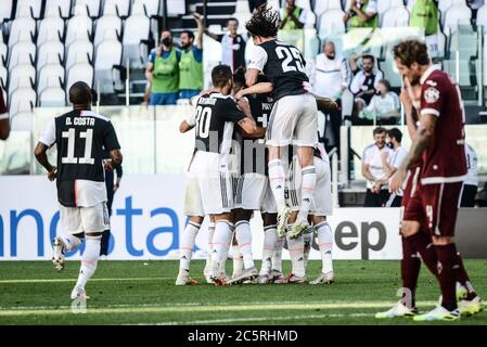 Turin, Italie. 04e juillet 2020. Juventus FC fête lors du match de football série A Juventus FC vs Torino. Juventus a remporté le concours 4-1, au stade Allianz de Turin (photo d'Alberto Gandolfo/Pacific Press) crédit: Pacific Press Agency/Alay Live News Banque D'Images