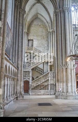 Escalier de la cathédrale de Rouen Banque D'Images