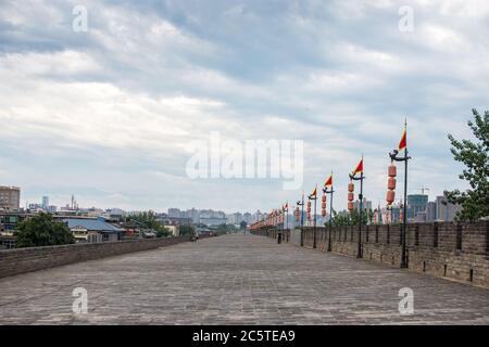 Xian, province de Shaanxi / Chine - 4 août 2015 : murs de la ville de Xian les plus grands et les mieux conservés des murs de la vieille ville en Chine Banque D'Images