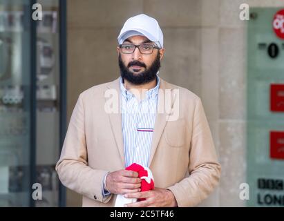 Londres, Royaume-Uni. 5 juillet 2020. Cricketer, Monty Panesar, arrive aux studios de la BBC. Credit: Tommy London/Alay Live News Banque D'Images