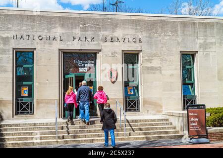 New York City,New York NY Upper Bay,Statue Cruises,Statue of Liberty National Monument,Liberty Island,Freedom,symbole,Bartholdi,sculpteur,National Prak Servi Banque D'Images