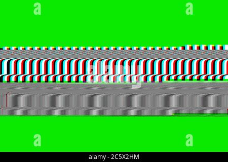 Défilement des barres rétro de l'ancienne télévision sur écran vert, télévision ancienne des années 80, lignes horizontales de la cassette vidéo VHS, dommage, défaut Banque D'Images