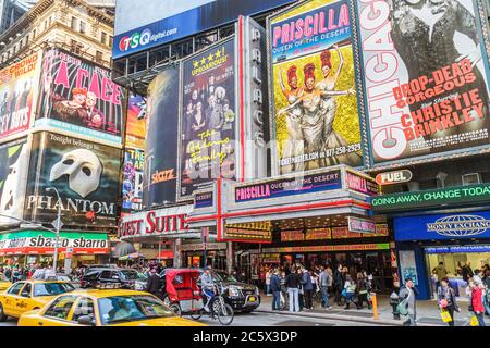 New York City, NYC NY Midtown, Manhattan, Times Square, Theatre District, Broadway, panneau lumineux, spectaculaires, Chicago, Priscilla, Addams, familles p Banque D'Images