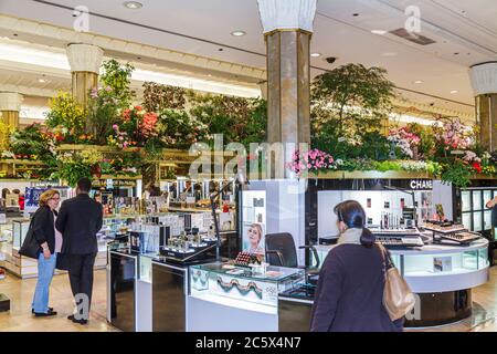 New York, New York City, NY NYC, Manhattan, Midtown, 34th Street, Macy's, chaîne de vente au détail, Herald Square, grand magasin, Flower Show, shopping shoppers s Banque D'Images