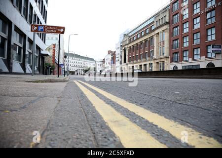 Leicester, Royaume-Uni. 04e juillet 2020. Le centre-ville est extrêmement calme le jour de cent trois de l'isolement et Leicester est devenu le premier quartier à être replacé en isolement verrouillé, tandis que la plupart du pays a eu un peu plus de détente des restrictions de coronavirus, y compris la possibilité d'aller dans les pubs, coiffeurs et barbiers. Crédit : Paul Marriott/Alay Live News Banque D'Images