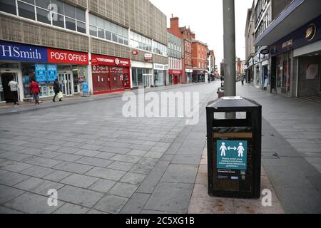 Leicester, Royaume-Uni. 04e juillet 2020. Le premier jour de confinement et Leicester est devenu le premier endroit à être replacé en confinement, tandis que la plupart du pays a eu un nouveau relâchement des restrictions concernant les coronavirus, y compris la possibilité d'aller dans les pubs, les coiffeurs et les barbiers. Crédit : Paul Marriott/Alay Live News Banque D'Images