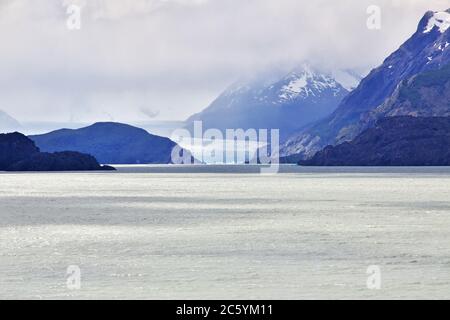 Lago Grey dans le parc national Torres del Paine, Patagonie, Chili Banque D'Images