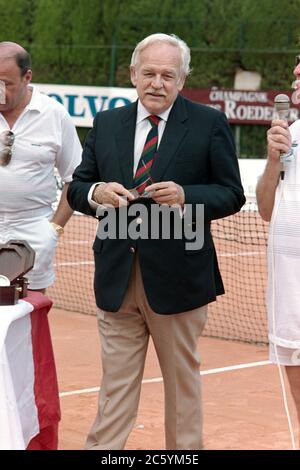 ARCHIVE: MONACO: JUIN 1988: HSH Prince Ranier de Monaco au tournoi de tennis de célébrités à Monaco. Photo de fichier © Paul Smith/Featureflash Banque D'Images