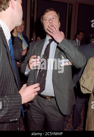 ARCHIVE: BRIGHTON, ROYAUME-UNI. 1988 : RT. L'honorable Kenneth Clarke, député à la Conférence du Parti conservateur à Brighton, en 1988. Photo de fichier © Paul Smith/Featureflash Banque D'Images