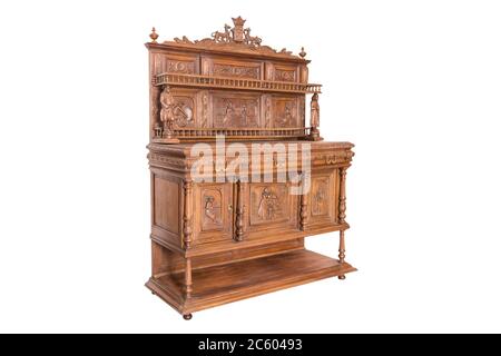 Armoire de cuisine antique de la fin du 19ème siècle sur le fond blanc. Banque D'Images