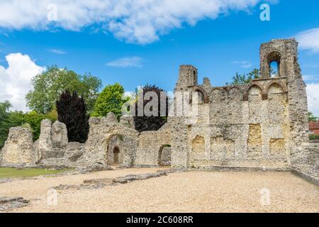 Les ruines du château de Wolvesey, le vieux palais de l'évêque datant du XIIe siècle à Winchester, Hampshire, Royaume-Uni Banque D'Images