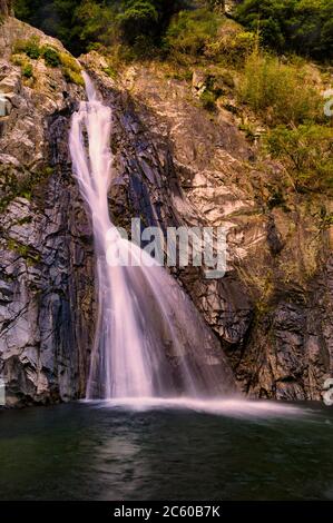 Chutes d'eau Nunobiki sur les pentes du mont Rokko à Kobe, préfecture de Hyogo au Japon Banque D'Images