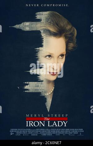 The Iron Lady (2011) dirigée par Phyllida Lloyd et mettant en vedette Meryl Streep, Jim Broadbent, Richard E. Grant et Jim Broadbent. Bio pic sur la première femme britannique, le Premier ministre Margaret Thatcher, a commencé ses dernières années à regarder en arrière sa vie pendant qu'elle souffre de démence. Banque D'Images