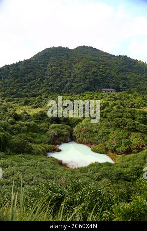 Lac Milk près du pont Jingshan près du Grassland Qingtiangang, Yangmingshan, Taïwan Banque D'Images