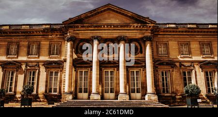 COMPIEGNE, FRANCE, 13 AOÛT 2016 : extérieur du château de Compiegne, 13 août 2016 à Compiegne, Oise, France Banque D'Images