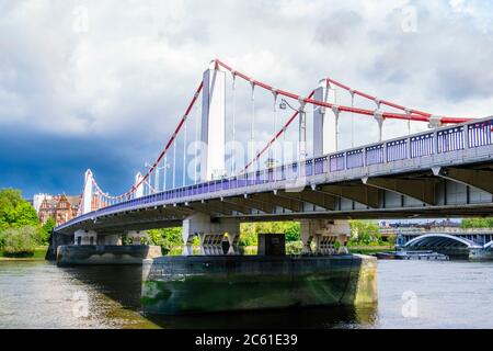 Chelsea Bridge et la Tamise à Londres, Royaume-Uni Banque D'Images