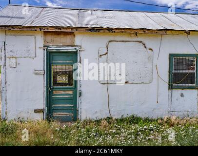 Entreprise fermée abandonnée, Silvercliffe, Colorado, États-Unis Banque D'Images