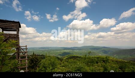 Vue depuis le sommet de la montagne Banque D'Images