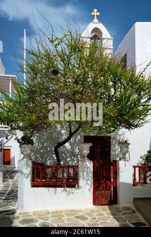 Rue grecque de Mykonos sur l'île de Mykonos, Grèce Banque D'Images