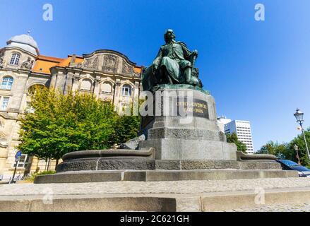 Statue du grand scientifique Otto Guericke à Magdebourg, Allemagne Banque D'Images