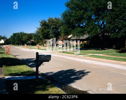 Dallas Texas USA Carrollton Garden pelouses Banque D'Images