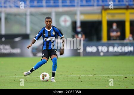 Milan, Italie. 05e juillet 2020. Italian football Serie A. Ashley Young du FC Internazionale pendant la série UN match entre le FC Internazionale et le Bologna Calcio. Banque D'Images