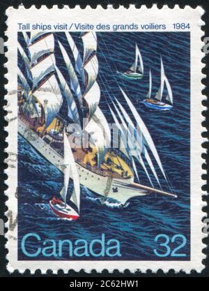CANADA - VERS 1984 : timbre imprimé par le Canada, montre le voyage de grands navires, Saint-Malo, France, à Québec, vers 1984 Banque D'Images