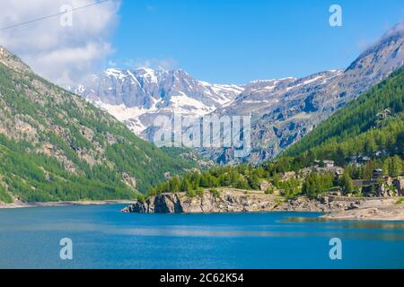 Lac de Ceresole, Parc National du Gran Paradiso, Piémont, Italie Banque D'Images