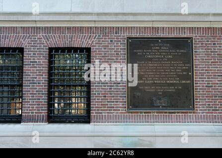 Vue externe de la bibliothèque montrant le brickwork de la célèbre université de Harvard. Banque D'Images